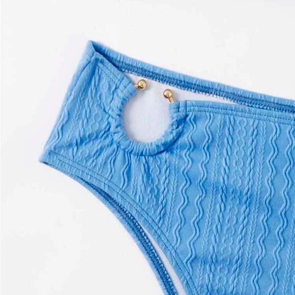 Plain Ring Linked Bikini Swimsuit 2 Piece Set - Picture 3 of 4